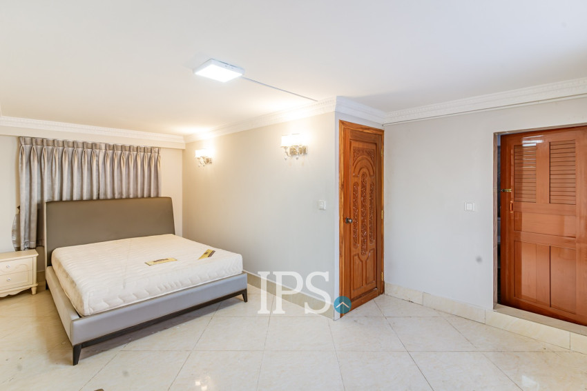 4 Bedroom Shophouse For Rent - Tonle Bassac, Phnom Penh