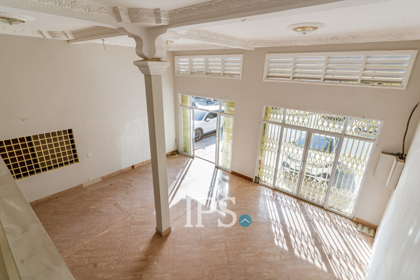 4 Bedroom Shophouse For Rent - Tonle Bassac, Phnom Penh