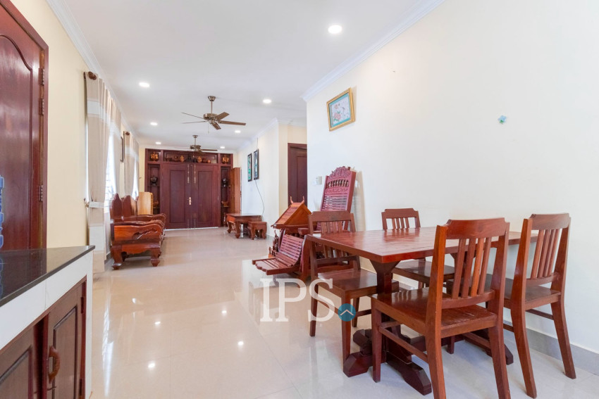 ផ្ទះ 2 បន្ទប់គេង សម្រាប់ជួល - ស្លក្រាម, ក្រុងសៀមរាប