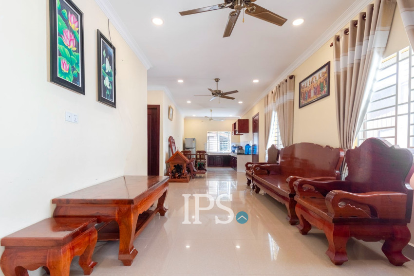 ផ្ទះ 2 បន្ទប់គេង សម្រាប់ជួល - ស្លក្រាម, ក្រុងសៀមរាប