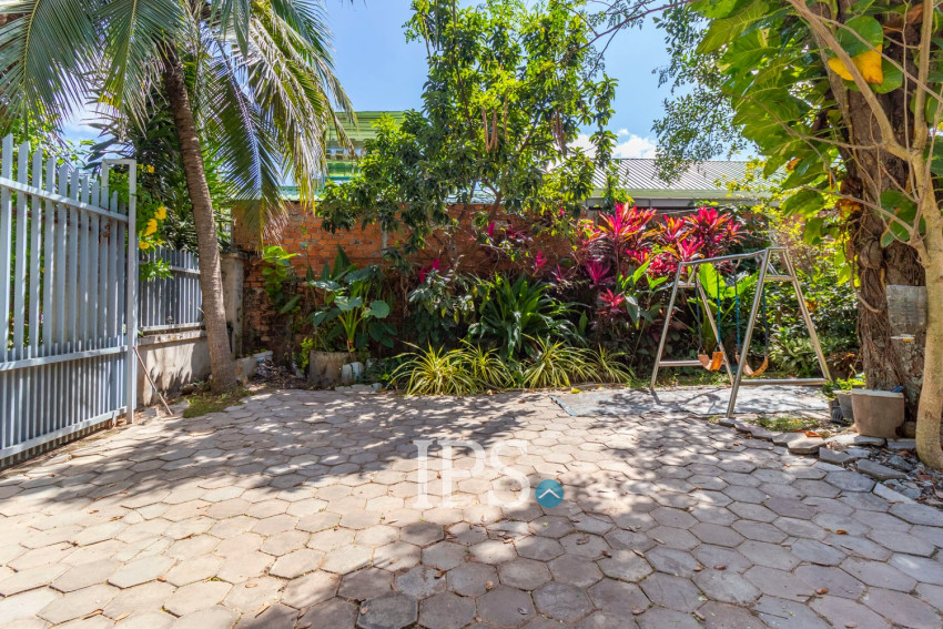 ផ្ទះ 2 បន្ទប់គេង សម្រាប់ជួល - ស្លក្រាម, ក្រុងសៀមរាប