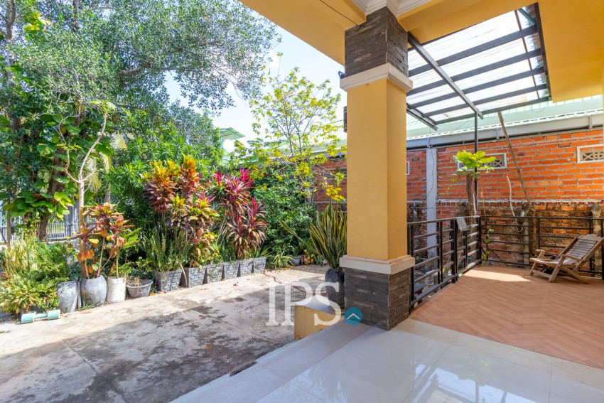 ផ្ទះ 2 បន្ទប់គេង សម្រាប់ជួល - ស្លក្រាម, ក្រុងសៀមរាប