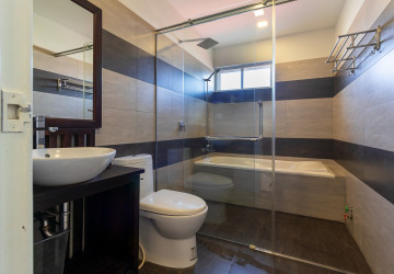 2 Bedroom Apartment For Rent - Slor Kram, Siem Reap thumbnail