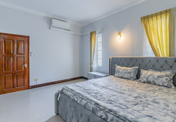 3 Bedroom Villa For Rent - Bassac Garden, Tonle Bassac, Phnom Penh thumbnail