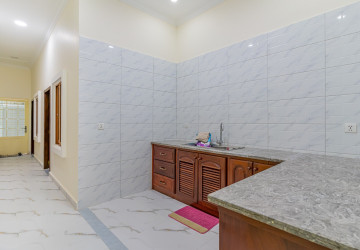 3 Bedroom Villa For Rent - Bassac Garden, Tonle Bassac, Phnom Penh thumbnail