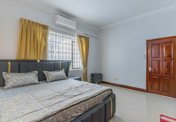 3 Bedroom Villa For Rent - Bassac Garden, Tonle Bassac, Phnom Penh thumbnail