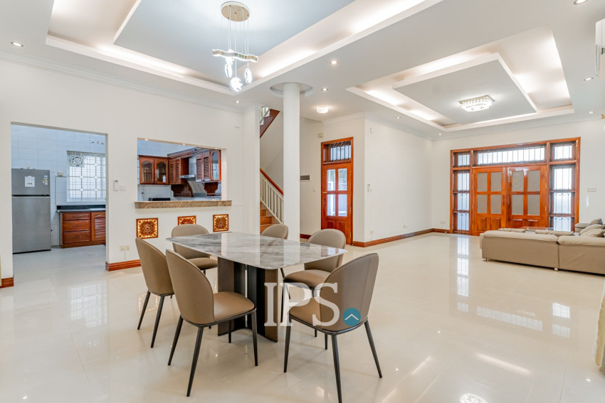 3 Bedroom Villa For Rent - Bassac Garden, Tonle Bassac, Phnom Penh