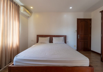 1 Bedroom Apartment For Rent - Slor Kram, Siem Reap thumbnail