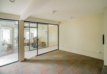 19.3 Sqm Office Space For Rent - Boeung Kak 1, Phnom Penh thumbnail