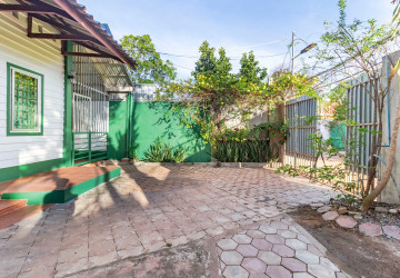 2 Bedroom House For Rent - Sala Kamreuk, Siem Reap thumbnail