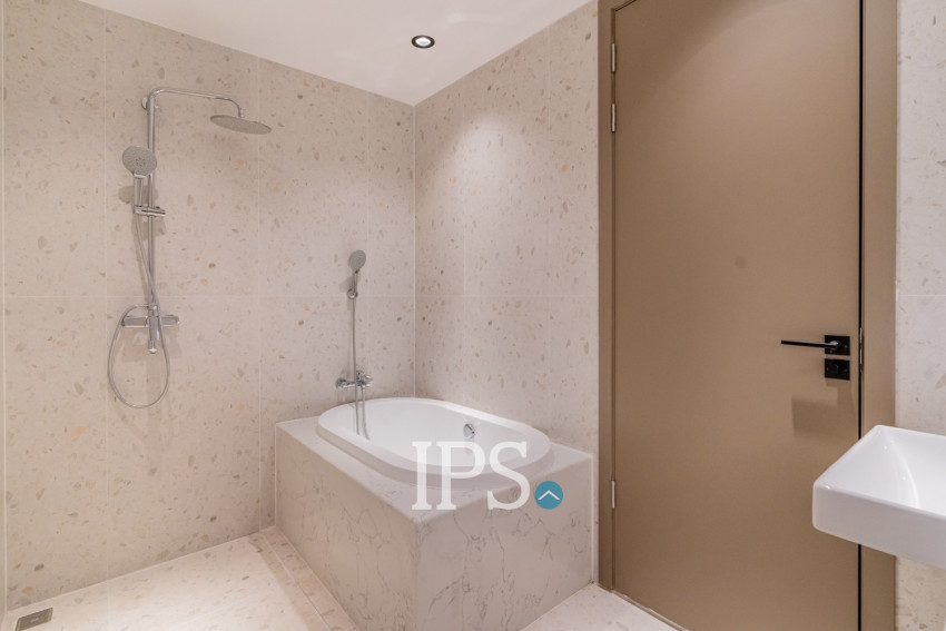 3 Bedroom Condo For Sale - Type X Time Square 5 Condominium - BKK1, Phnom Penh