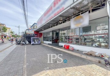 1 Bedroom Apartment For Rent - Svay Dangkum, Siem Reap thumbnail