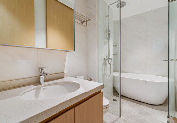 1 Bedroom Condo For Rent - Le Conde, BKK1, Phnom Penh thumbnail