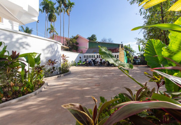 11 Bedroom Boutique Hotel For Rent - Svay Dangkum, Siem Reap thumbnail