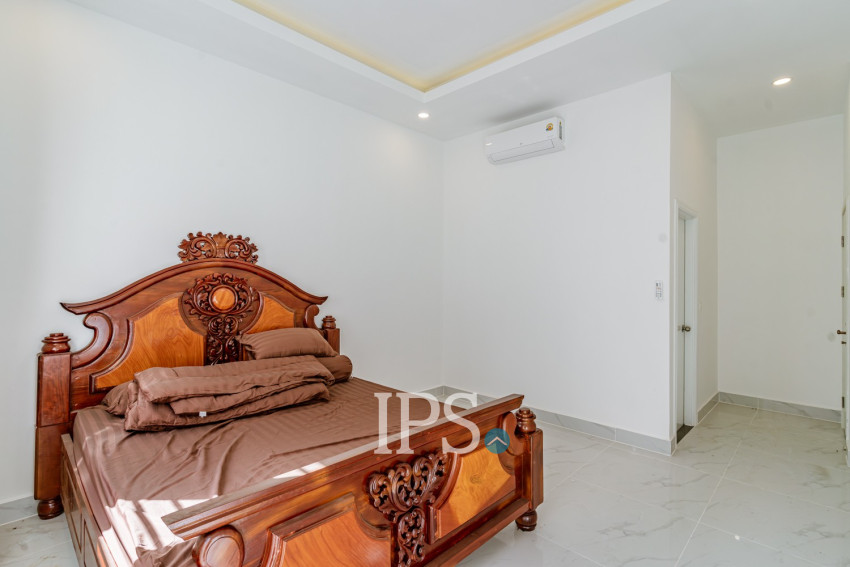 4 Bedroom Villa For Sale - Borey ML Green Land, Rolous, Phnom Penh