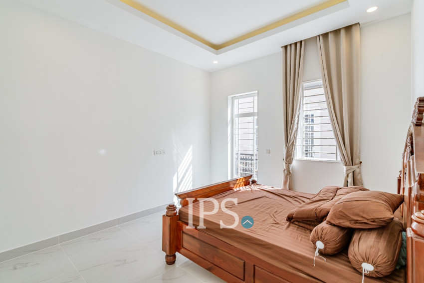 4 Bedroom Villa For Sale - Borey ML Green Land, Rolous, Phnom Penh