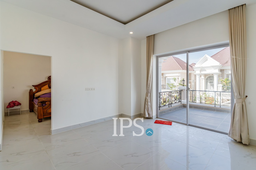 4 Bedroom Villa For Sale - Borey ML Green Land, Rolous, Phnom Penh