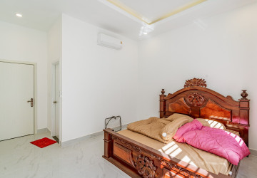 4 Bedroom Villa For Sale - Borey ML Green Land, Rolous, Phnom Penh thumbnail