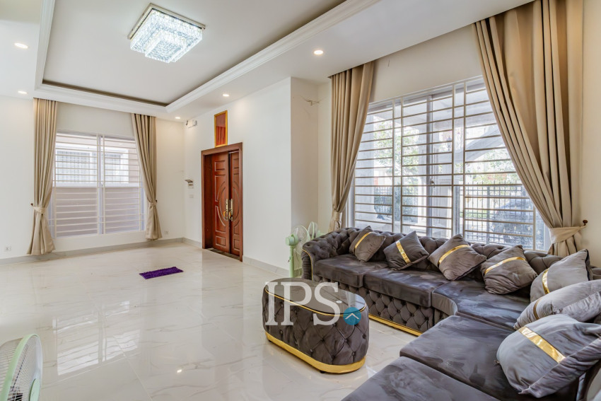 4 Bedroom Villa For Sale - Borey ML Green Land, Rolous, Phnom Penh