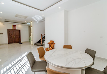 4 Bedroom Villa For Sale - Borey ML Green Land, Rolous, Phnom Penh thumbnail