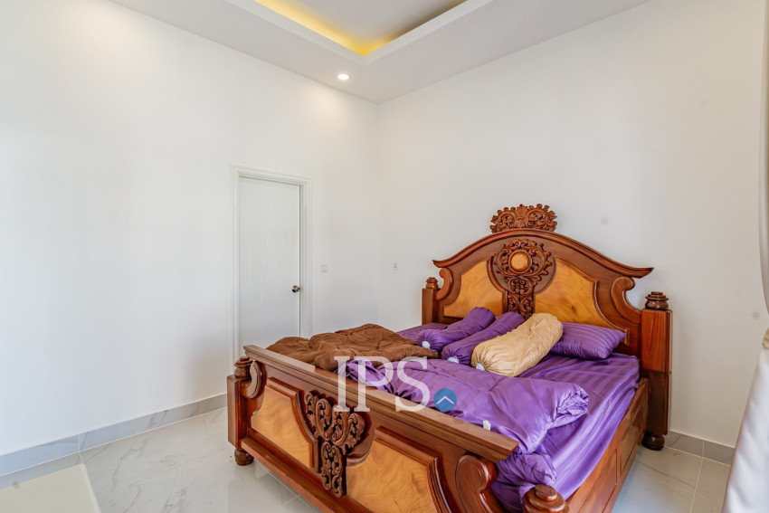 4 Bedroom Villa For Sale - Borey ML Green Land, Rolous, Phnom Penh