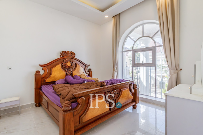 4 Bedroom Villa For Sale - Borey ML Green Land, Rolous, Phnom Penh