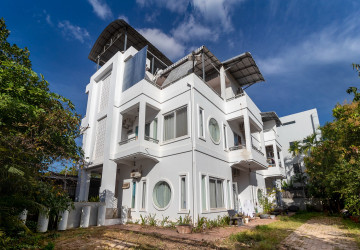 2 Bedroom Apartment For Rent - Sala Kamreuk, Siem Reap thumbnail