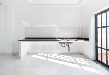 3 Bedroom Flat For Rent - Sala Kamreuk, Siem Reap thumbnail