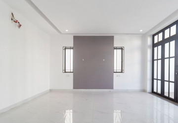 3 Bedroom Flat For Rent - Sala Kamreuk, Siem Reap thumbnail