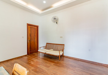 1 Bedroom Apartment For Rent - Toul Tum Poung 1, Phnom Penh thumbnail