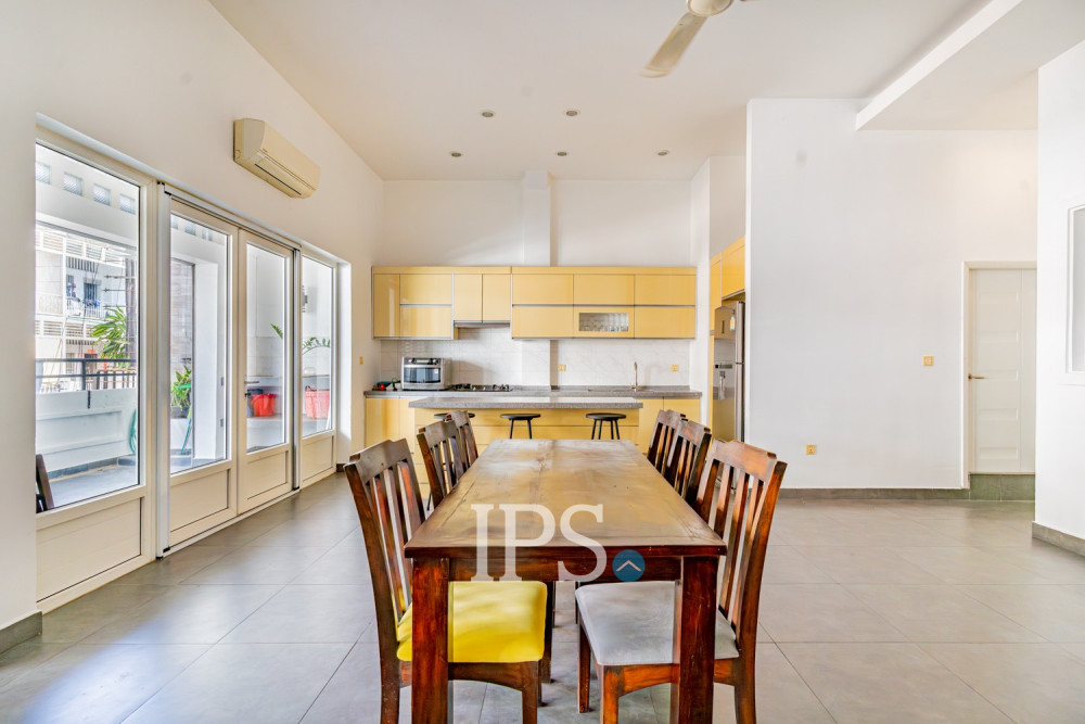 Renovated 3 Bedroom Apartment For Rent - Phsar Kandal 2, Phnom Penh - Image 9 Renovated 3 Bedroom Apartment For Rent - Phsar Kandal 2, Phnom Penh - Image 9
