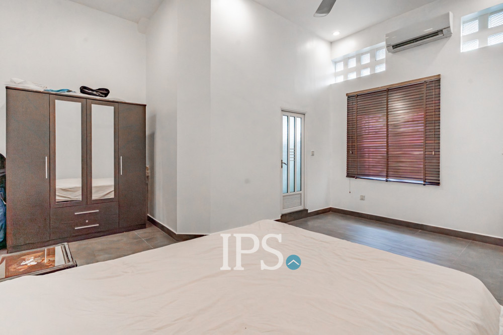 Renovated 3 Bedroom Apartment For Rent - Phsar Kandal 2, Phnom Penh - Image 12 Renovated 3 Bedroom Apartment For Rent - Phsar Kandal 2, Phnom Penh - Image 12