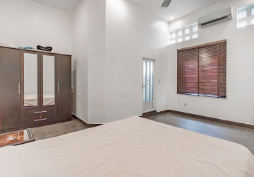 Renovated 3 Bedroom Apartment For Rent - Phsar Kandal 2, Phnom Penh thumbnail