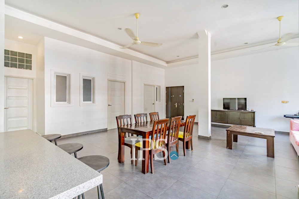 Renovated 3 Bedroom Apartment For Rent - Phsar Kandal 2, Phnom Penh Renovated 3 Bedroom Apartment For Rent - Phsar Kandal 2, Phnom Penh