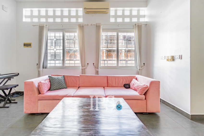 Renovated 3 Bedroom Apartment For Rent - Phsar Kandal 2, Phnom Penh