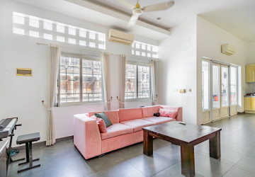 Renovated 3 Bedroom Apartment For Rent - Phsar Kandal 2, Phnom Penh thumbnail