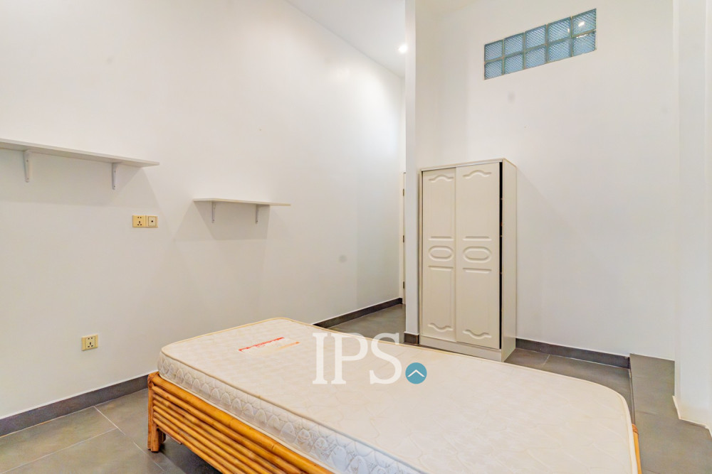 Renovated 3 Bedroom Apartment For Rent - Phsar Kandal 2, Phnom Penh - Image 16 Renovated 3 Bedroom Apartment For Rent - Phsar Kandal 2, Phnom Penh - Image 16