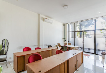 4 Bedroom Shophouse For Sale - PH The Star Diamond, Chak Angrae Krom, Phnom Penh thumbnail