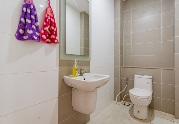 4 Bedroom Shophouse For Sale - PH The Star Diamond, Chak Angrae Krom, Phnom Penh thumbnail