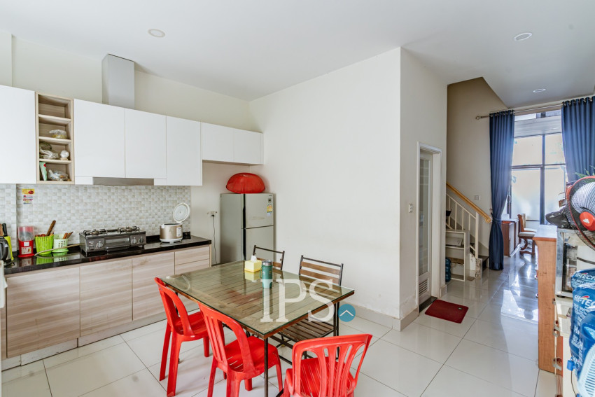 4 Bedroom Shophouse For Sale - PH The Star Diamond, Chak Angrae Krom, Phnom Penh