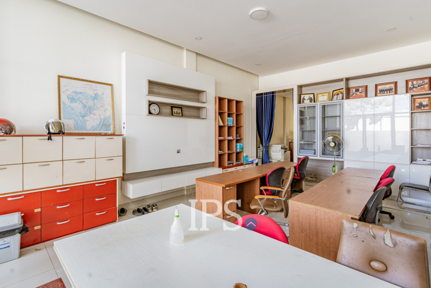 4 Bedroom Shophouse For Sale - PH The Star Diamond, Chak Angrae Krom, Phnom Penh