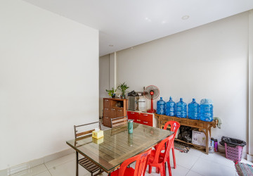 4 Bedroom Shophouse For Sale - PH The Star Diamond, Chak Angrae Krom, Phnom Penh thumbnail
