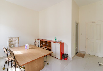 4 Bedroom Shophouse For Sale - PH The Star Diamond, Chak Angrae Krom, Phnom Penh thumbnail