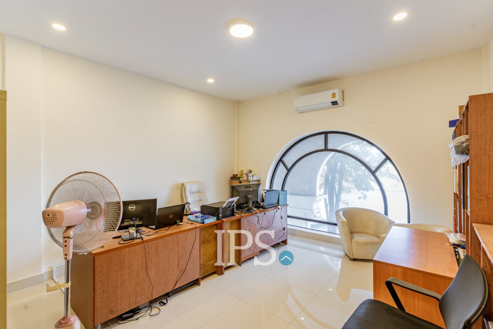4 Bedroom Shophouse For Sale - PH The Star Diamond, Chak Angrae Krom, Phnom Penh - Image 16 4 Bedroom Shophouse For Sale - PH The Star Diamond, Chak Angrae Krom, Phnom Penh - Image 16