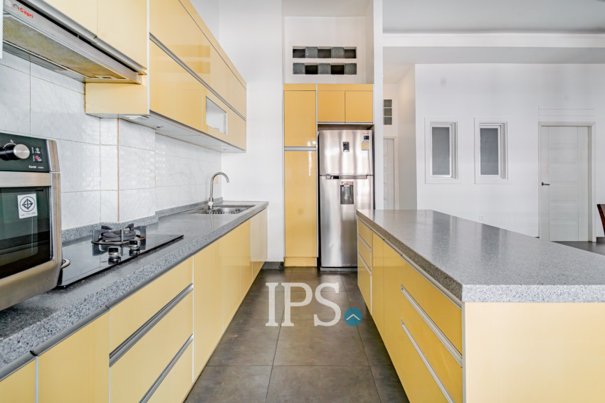 Renovated 3 Bedroom Apartment For Sale - Phsar Kandal 2, Phnom Penh