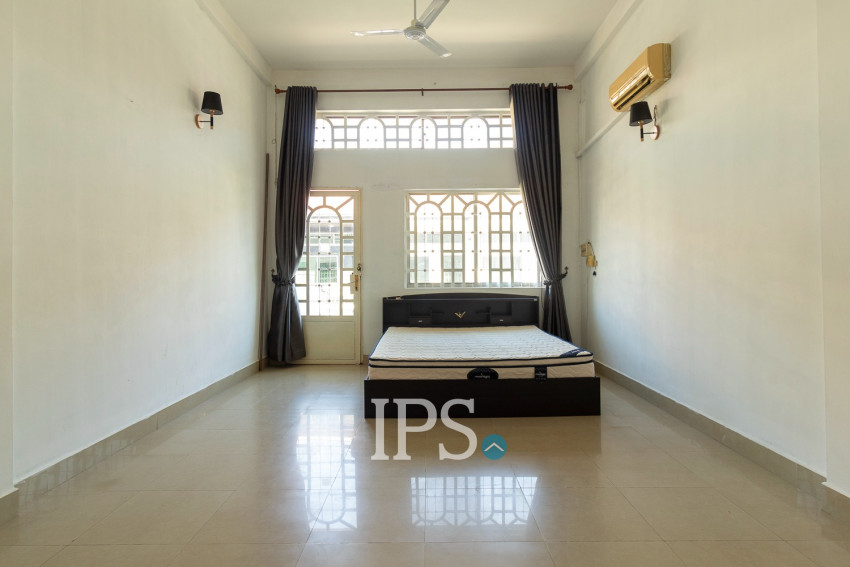 3 Bedroom Shophouse For Rent - Svay Dankum, Siem Reap