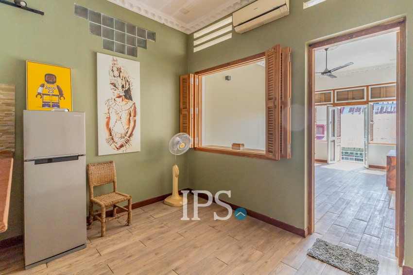 Renovated 1 Bedroom Apartment For Sale - Phsar Chas, Phnom Penh