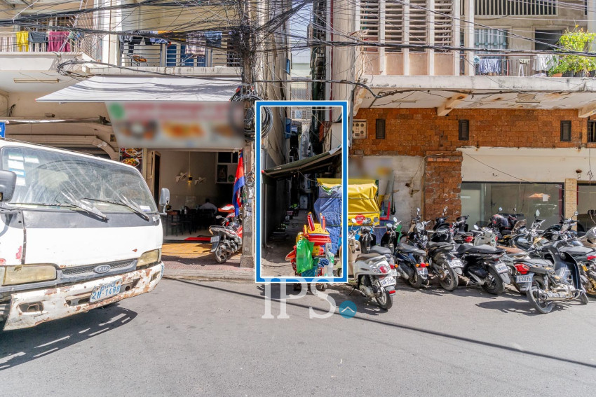 Renovated 1 Bedroom Apartment For Sale - Phsar Chas, Phnom Penh