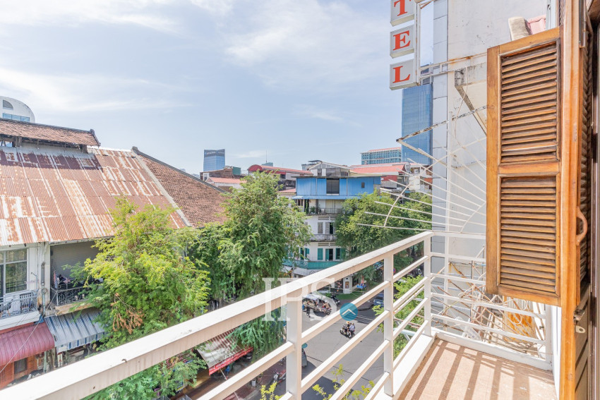 Renovated 1 Bedroom Apartment For Sale - Phsar Chas, Phnom Penh