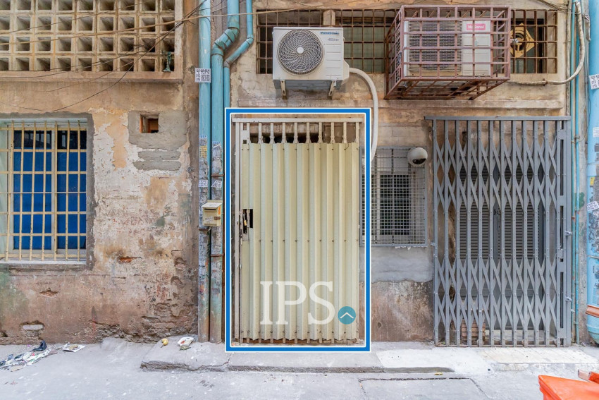 Renovated 1 Bedroom Apartment For Sale - Phsar Chas, Phnom Penh